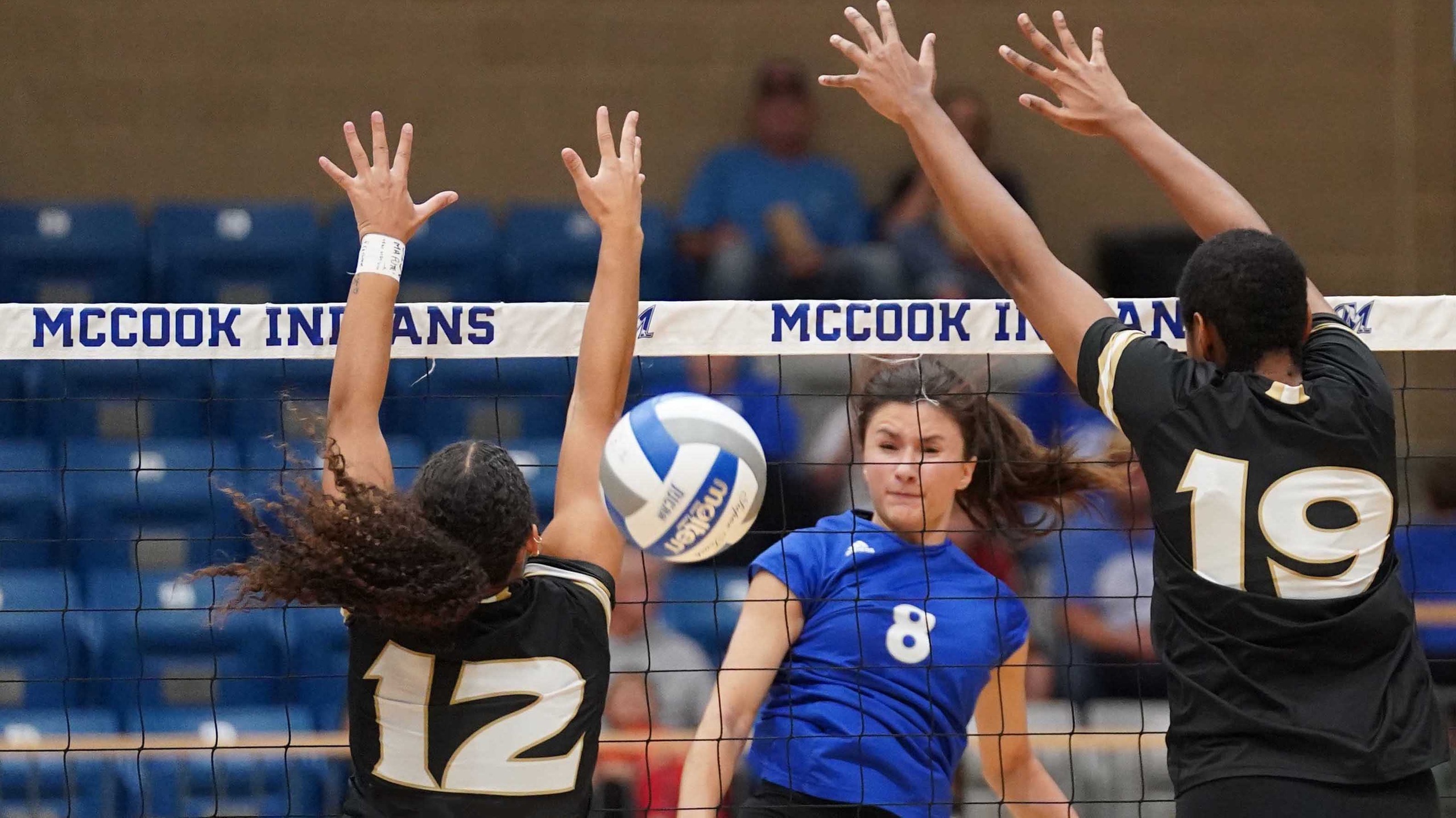 MCC Volleyball concludes season with win at Lamar
